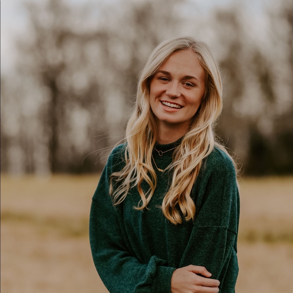 Meet your Posher, Leila